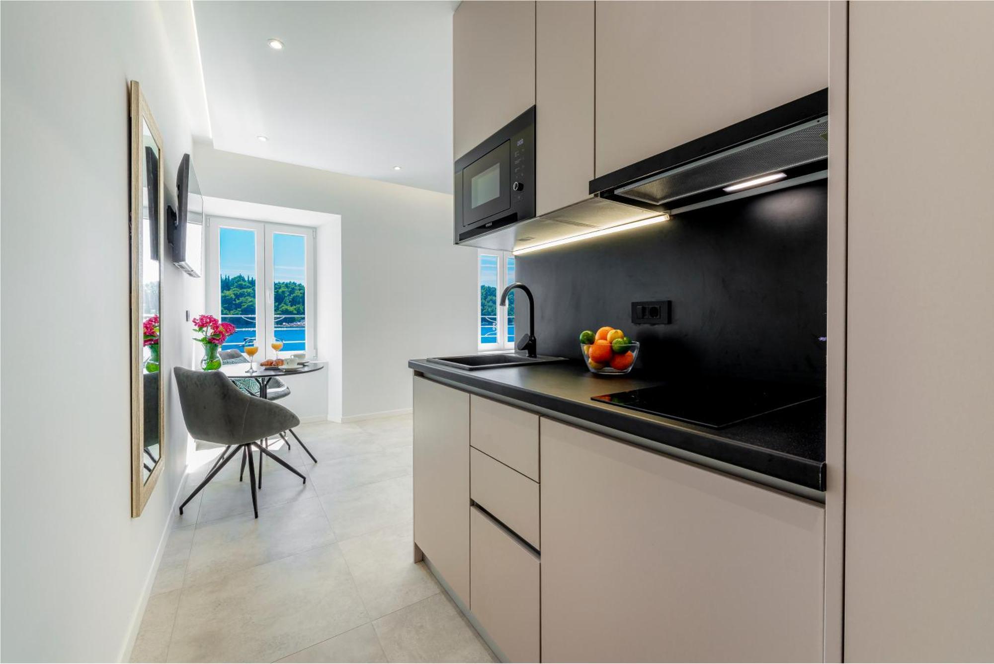 La Porta 2, Seaview Apartment In The Center 챠브타트 외부 사진
